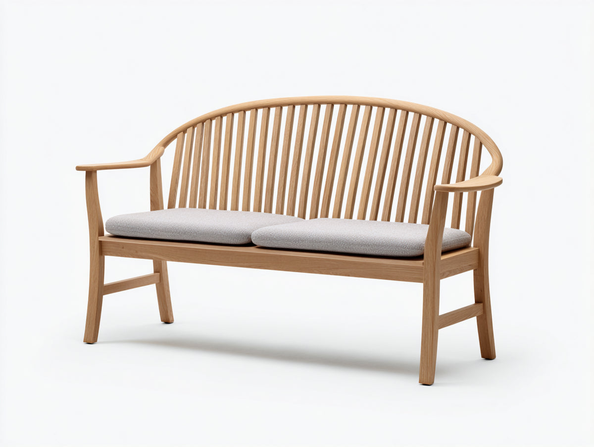 Banco de jardín de madera 155 x 62 x 92 cm - Madera natural y gris claro - Respaldo curvo de listones y asiento acolchado